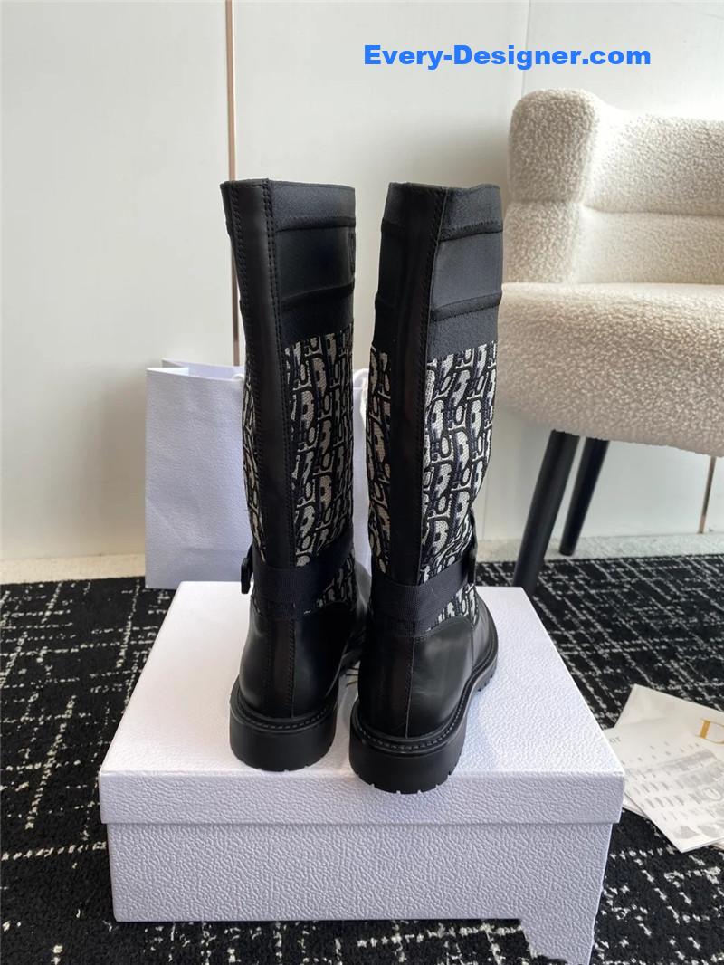 D10r new boots