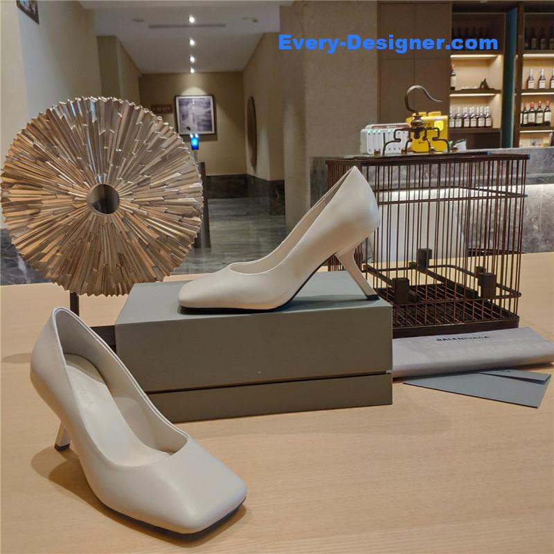 Ba1en*iaga new figure 7 shoes