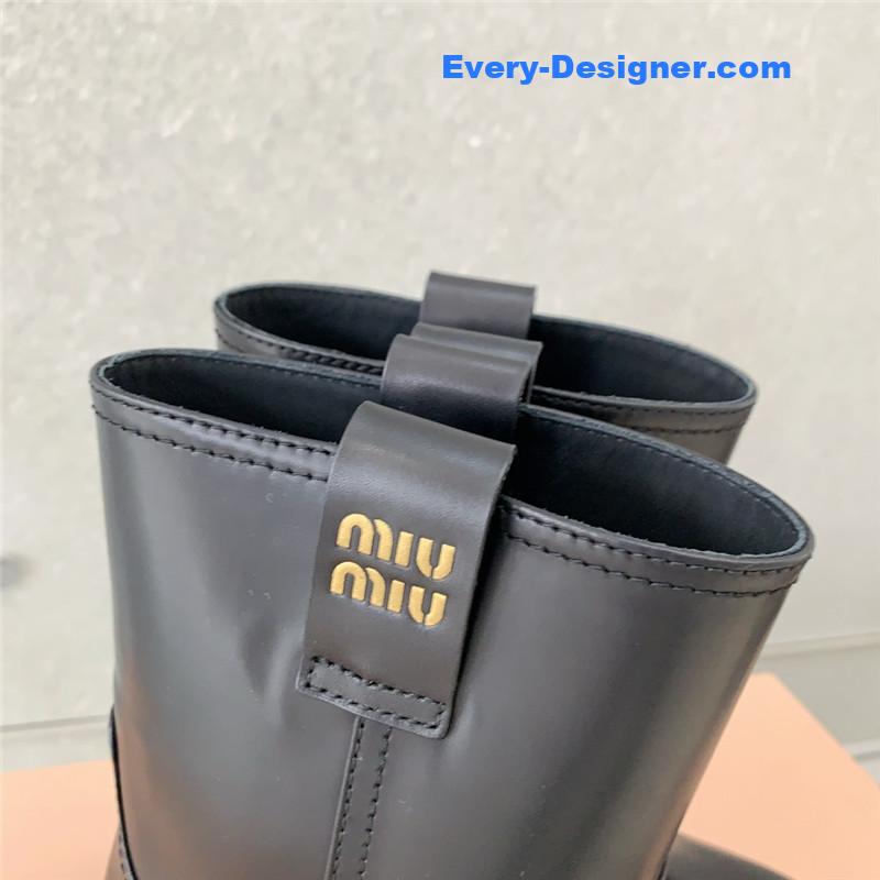 M1um1u new knight boots