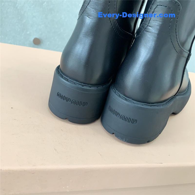 M1um1u new knight boots