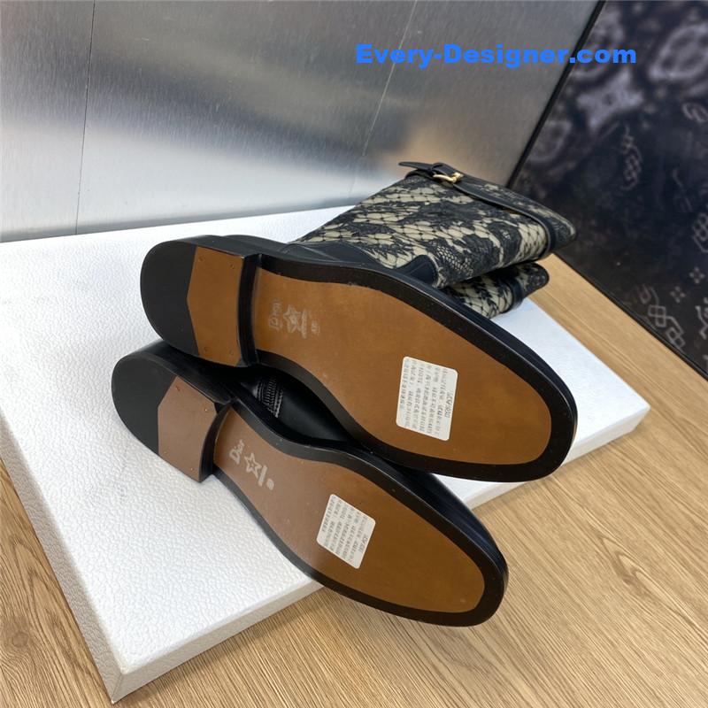 D10r low heel round toe side zipper belt buckle knight boots