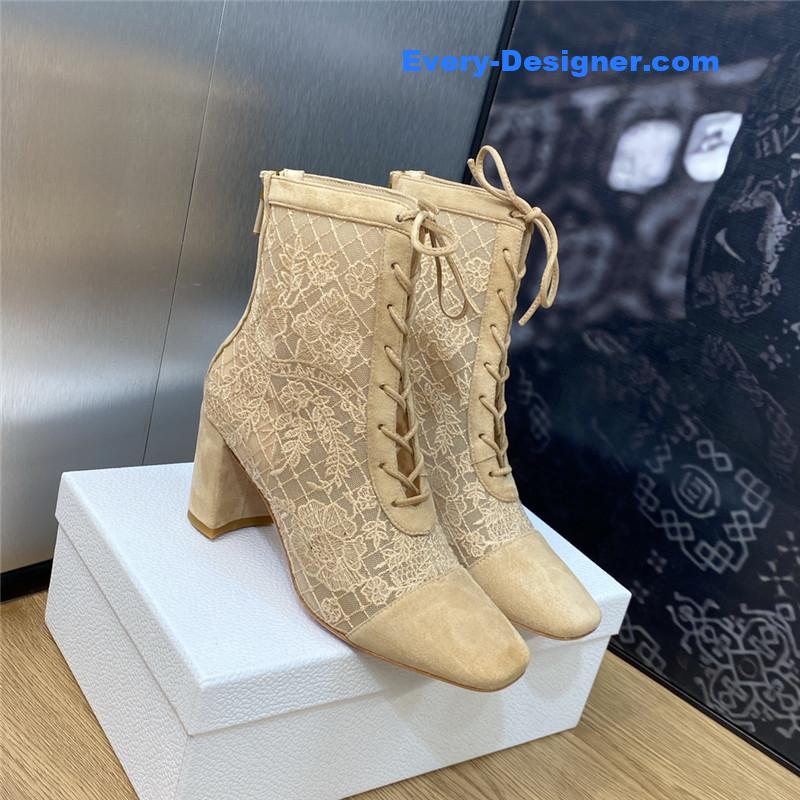 D10r block heel square toe lace up tassel roman back zipper boots