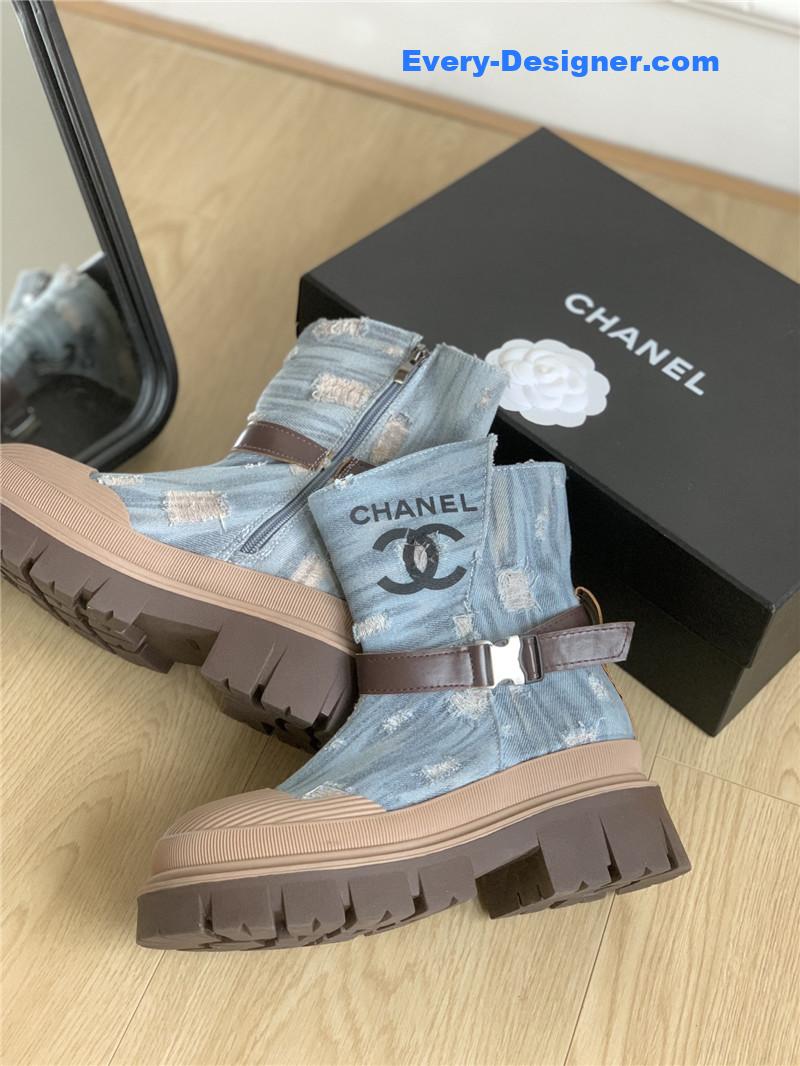 CC hidden canvas boots