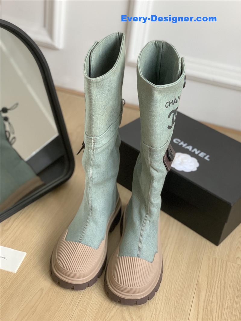 CC hidden canvas boots