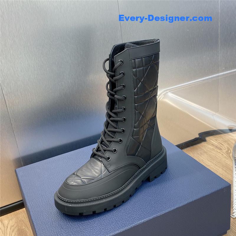 D10r women’s velcro motorcycle short boots