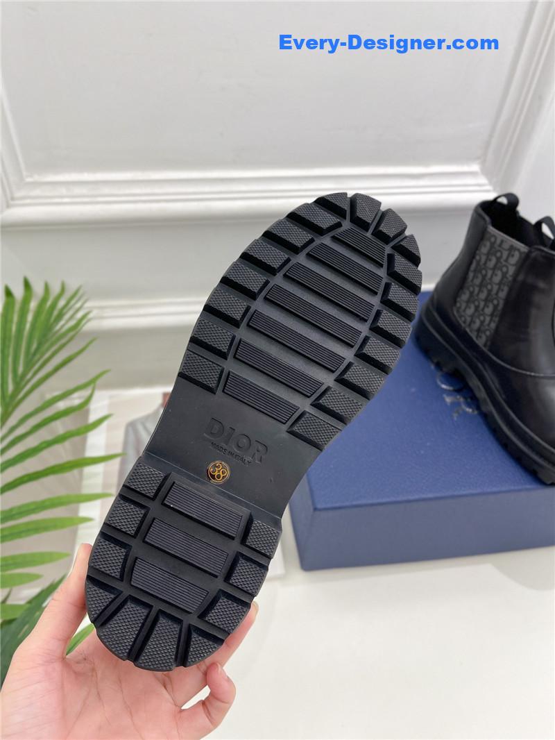 D10r new wool boots