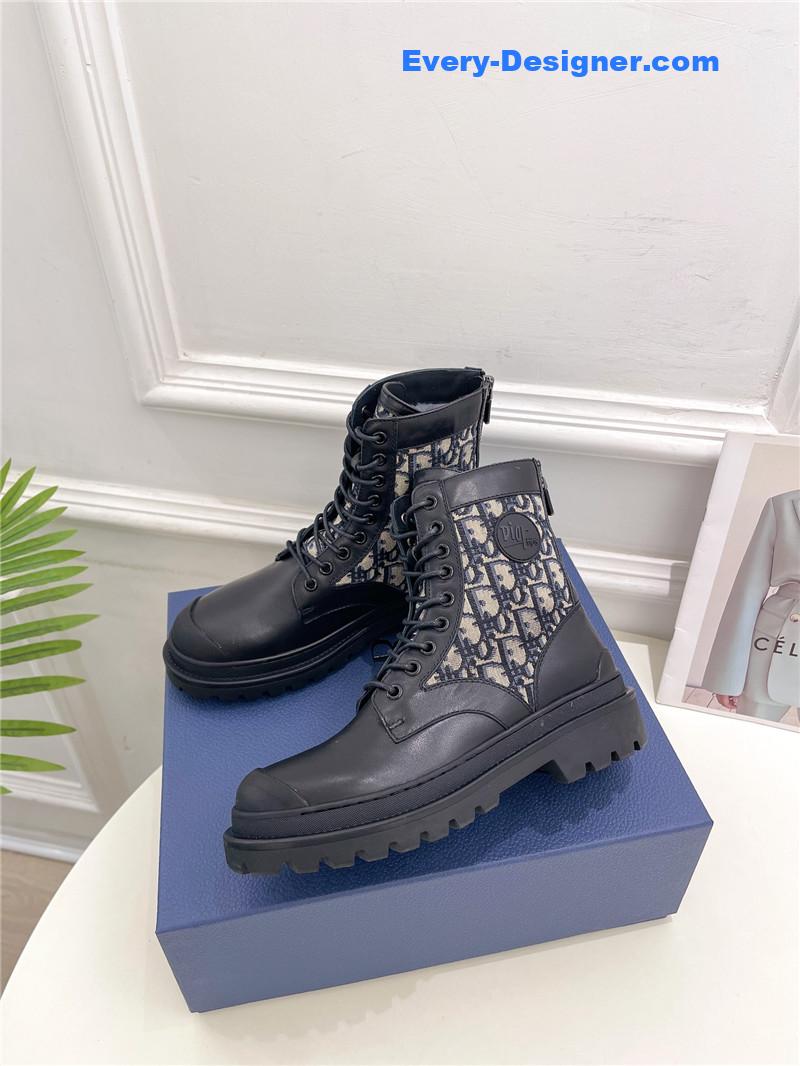 D10r new wool boots