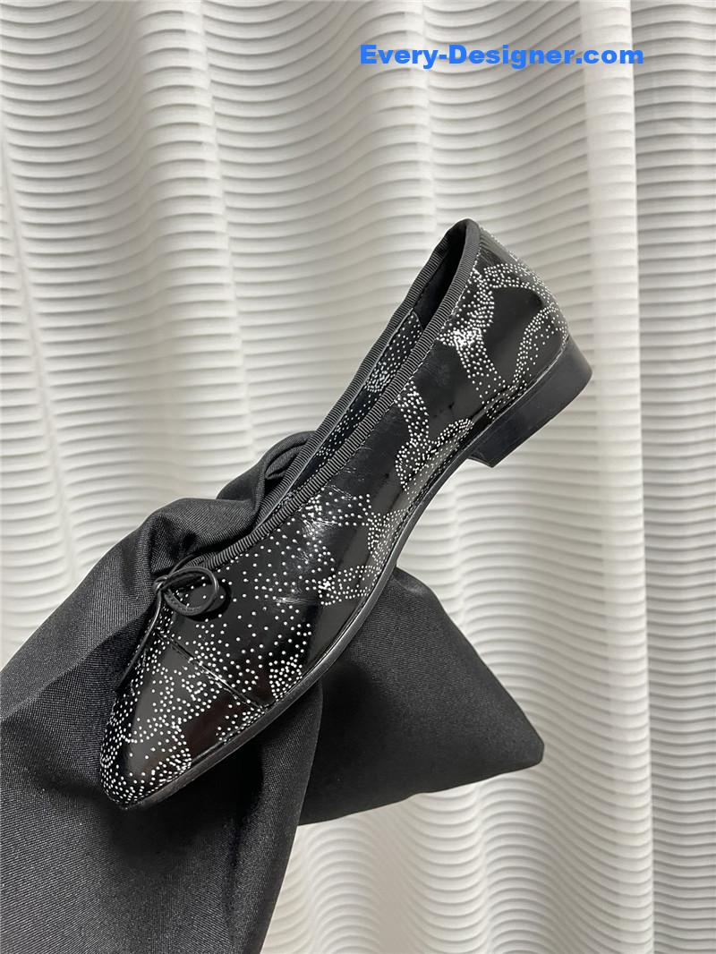 Ch**el thick heel side hollow sandals