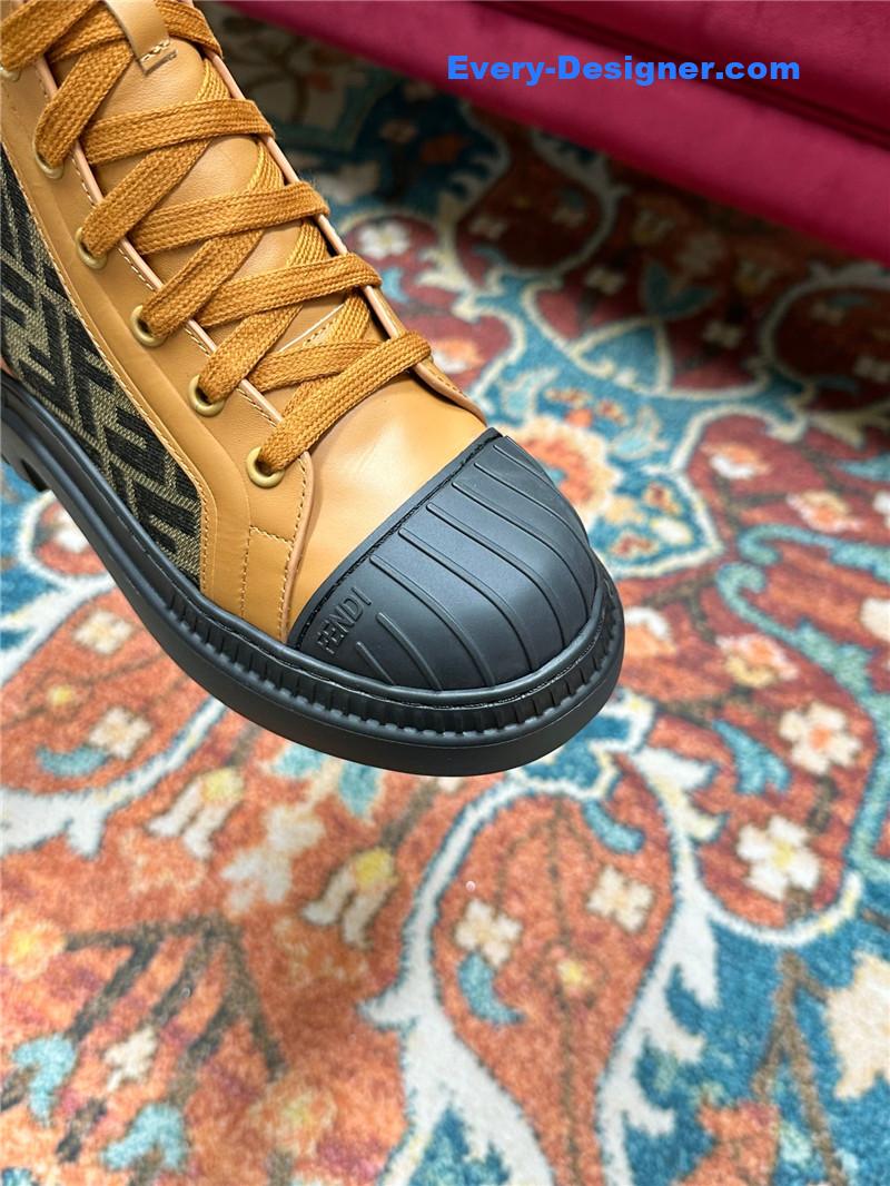 F**di new presbyopia lace-up martin boots