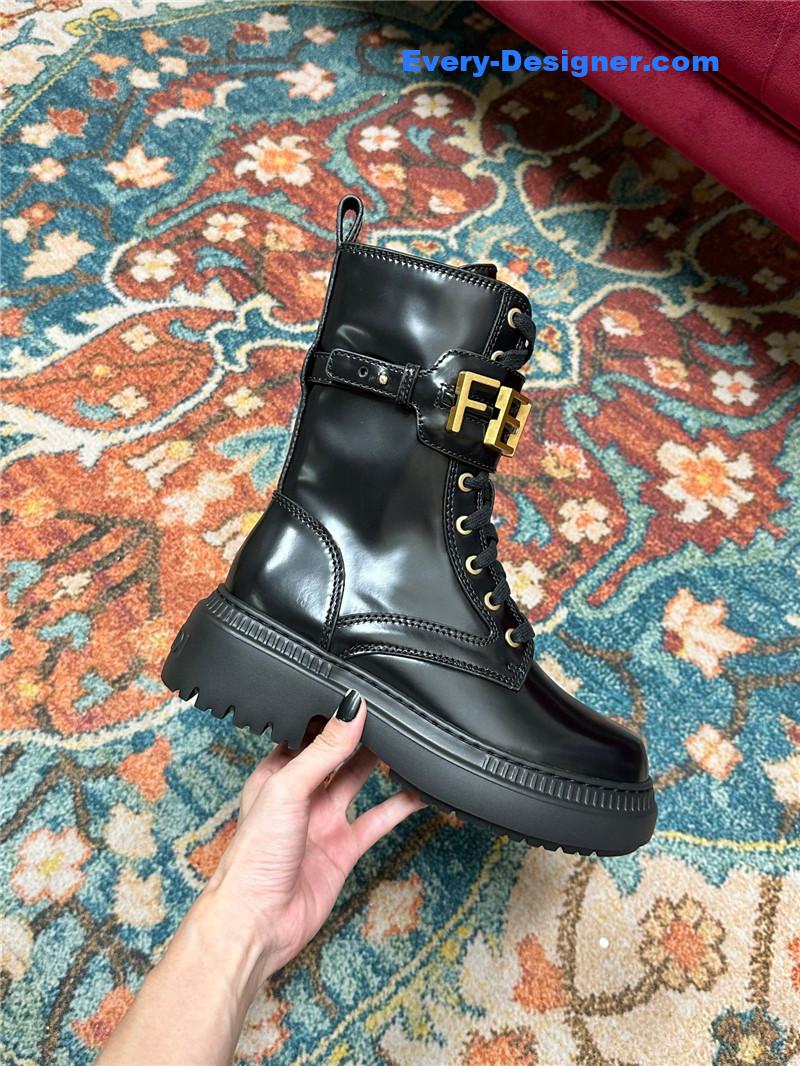 F**di new presbyopia lace-up martin boots