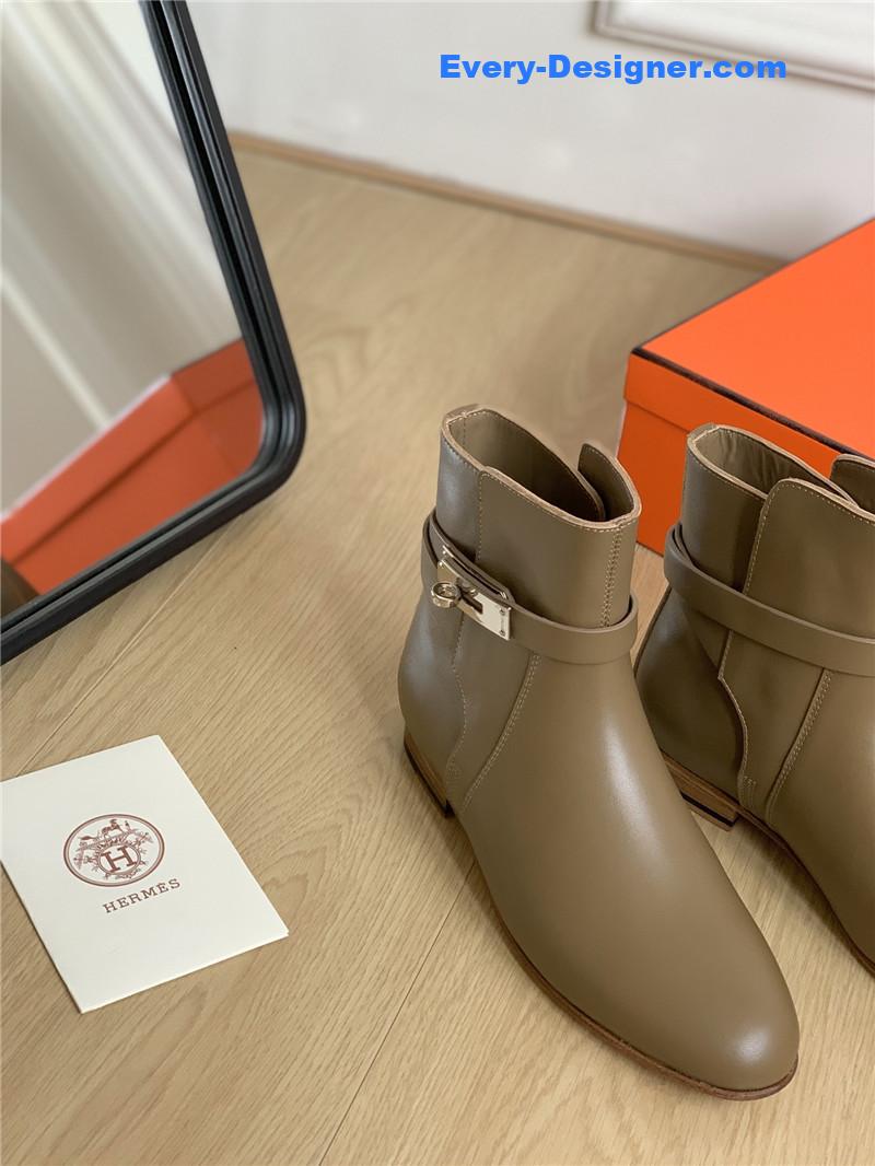 H**me5 classic kelly buckle boots