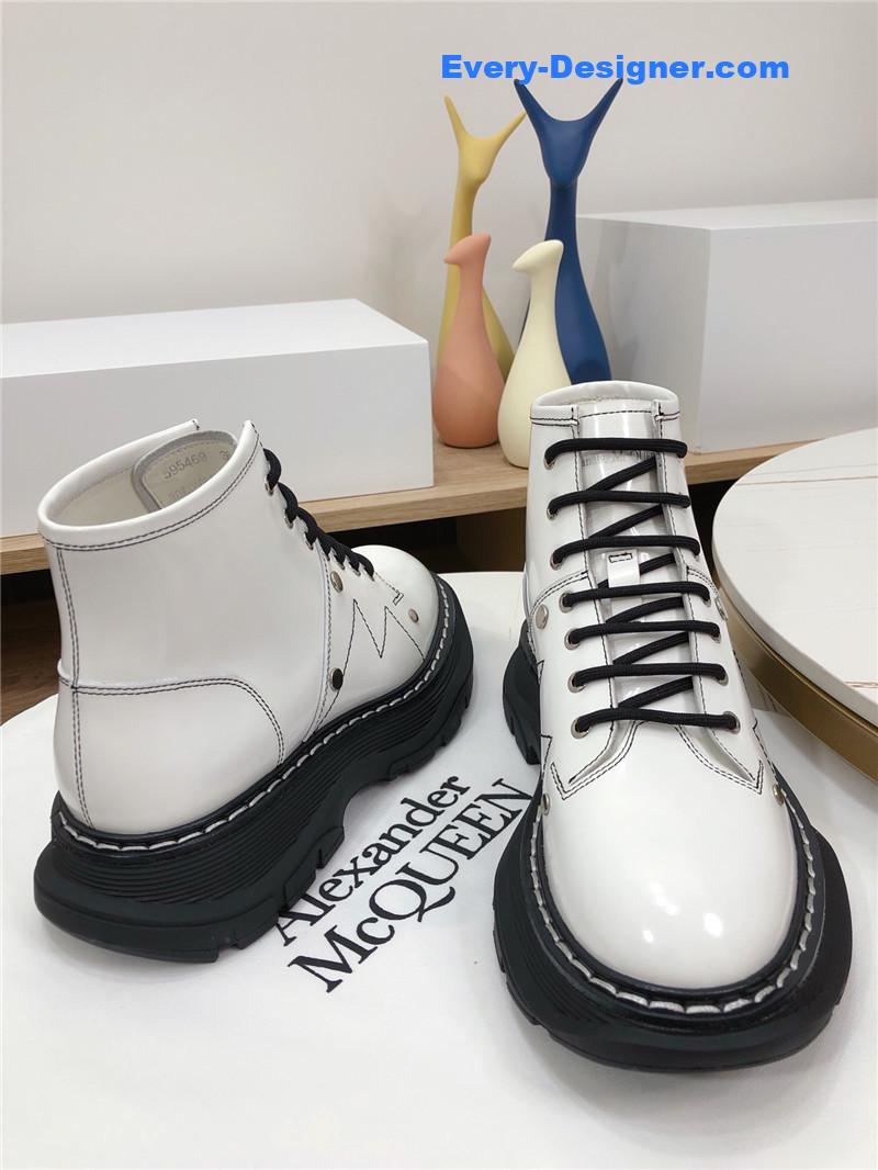 a1exa*der Mcqv*en new strappy boots