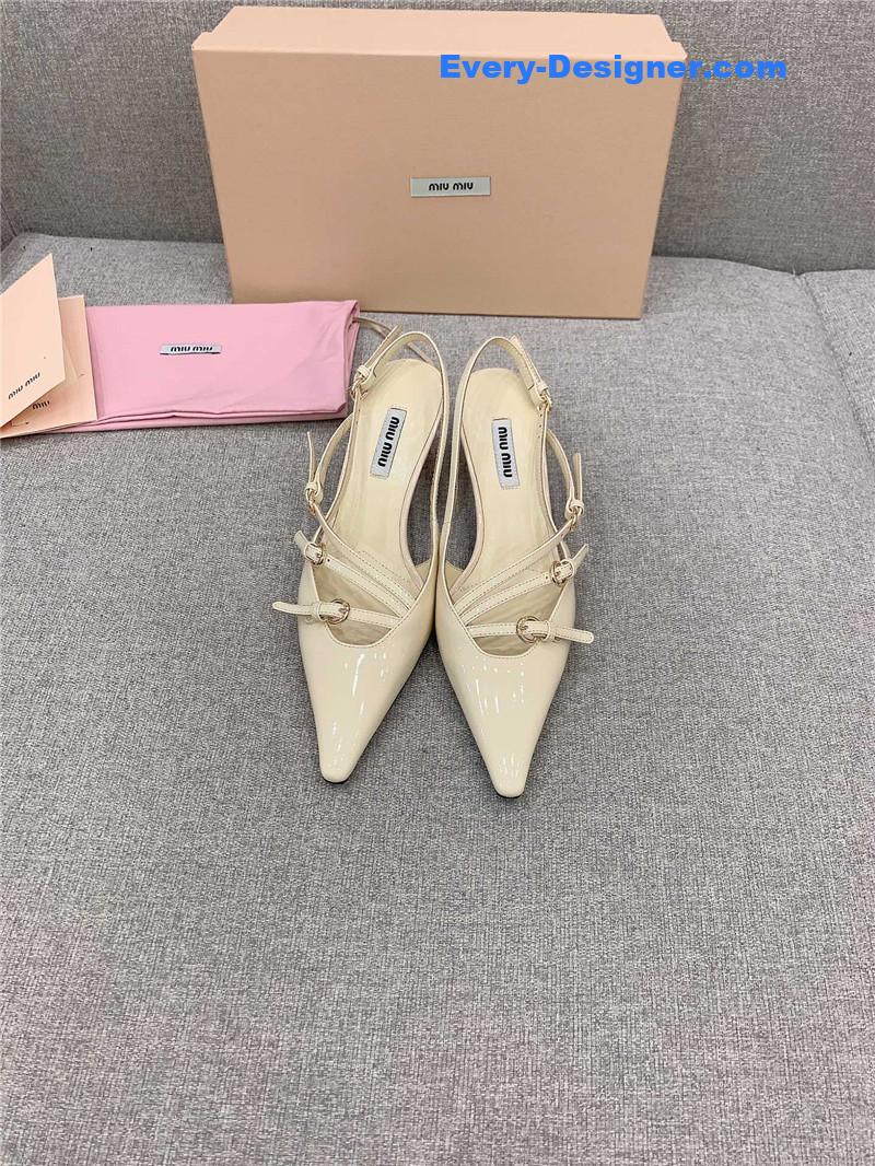 M1um1u catwalk style pointed toe kitten heels