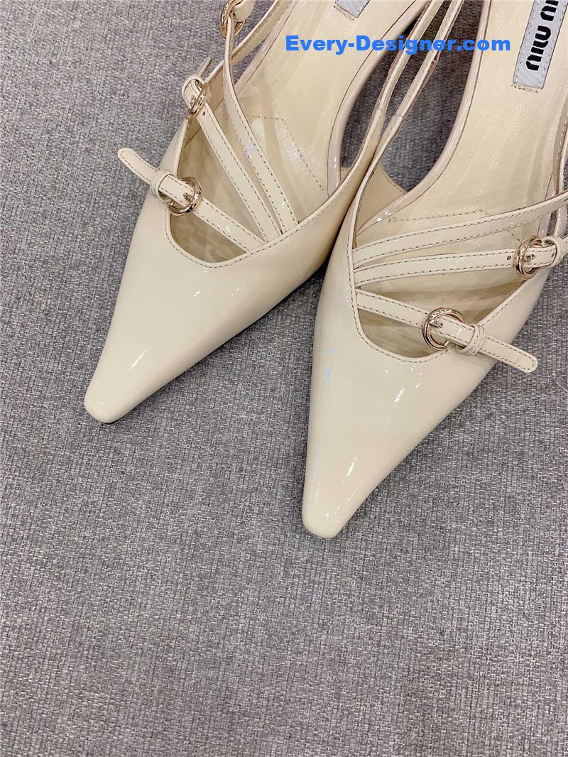 M1um1u catwalk style pointed toe kitten heels