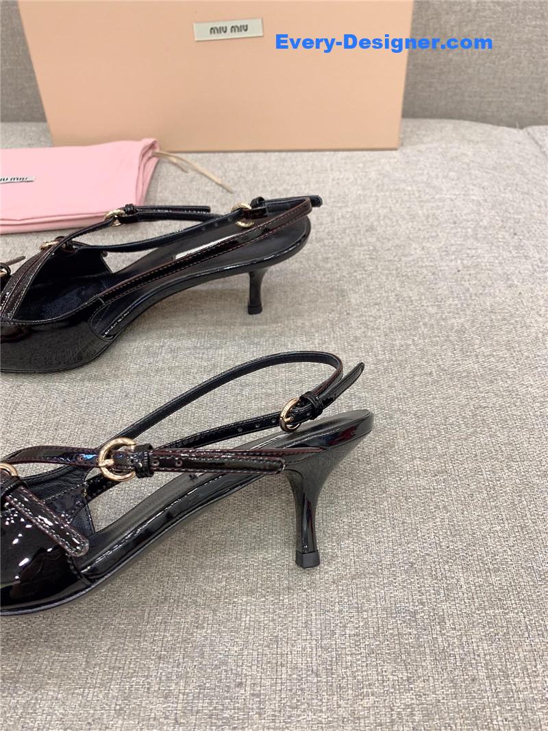 M1um1u catwalk style pointed toe kitten heels