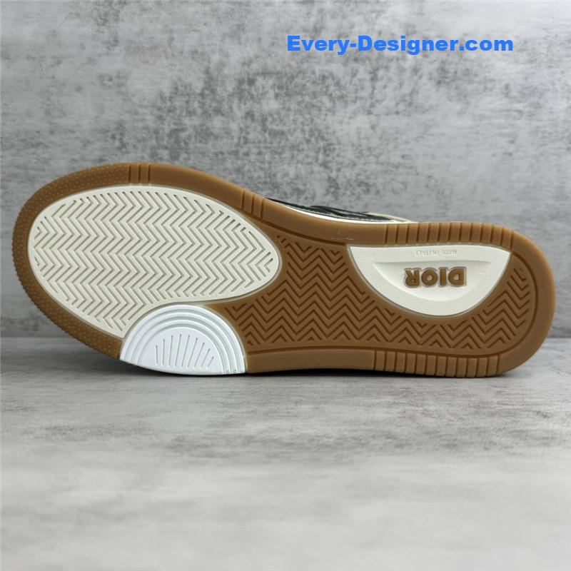 D10r new casual sneakers