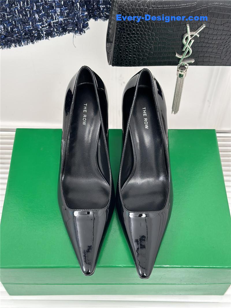 The R0w new stiletto pointed toe high heels