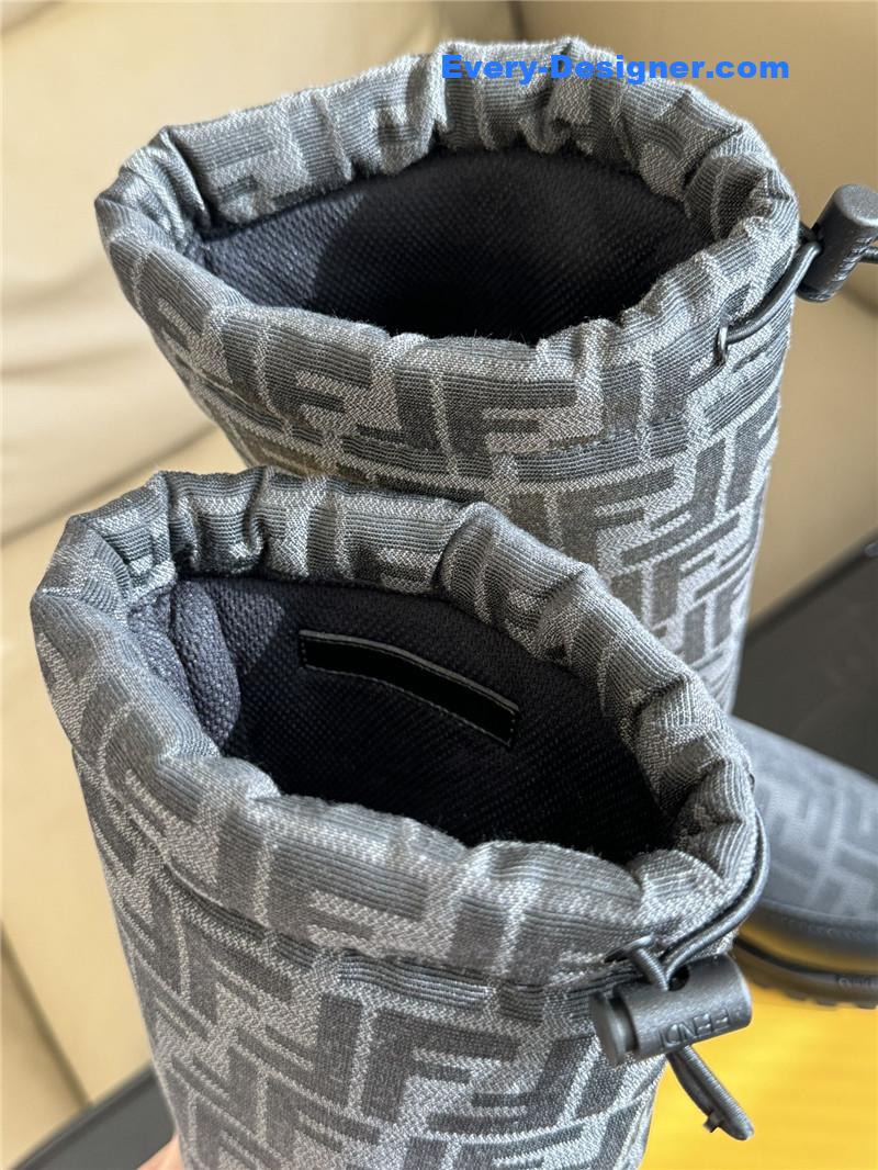 F**di classic ff presbyopic snow boots