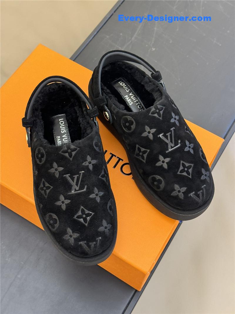 l0vis Vvtt0n lv platform slippers