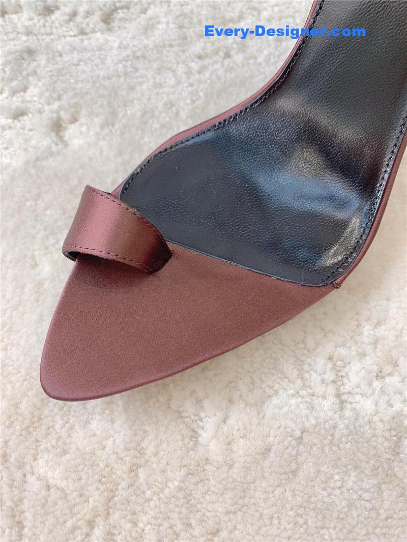 Y51 new sandals