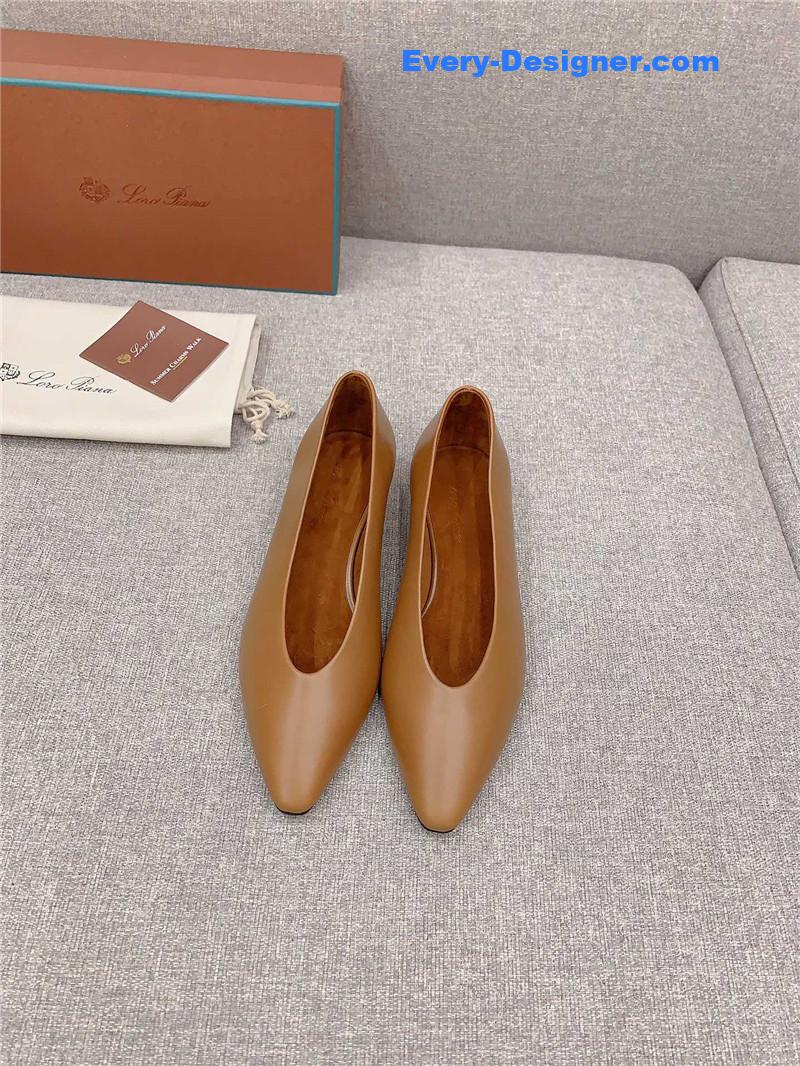 L0r0 P1ana new pointed toe witch flat shoes