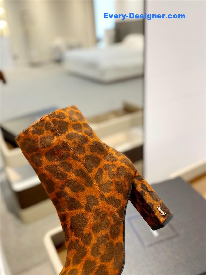 Sa1nt Lau*nt leopard heel suede boots