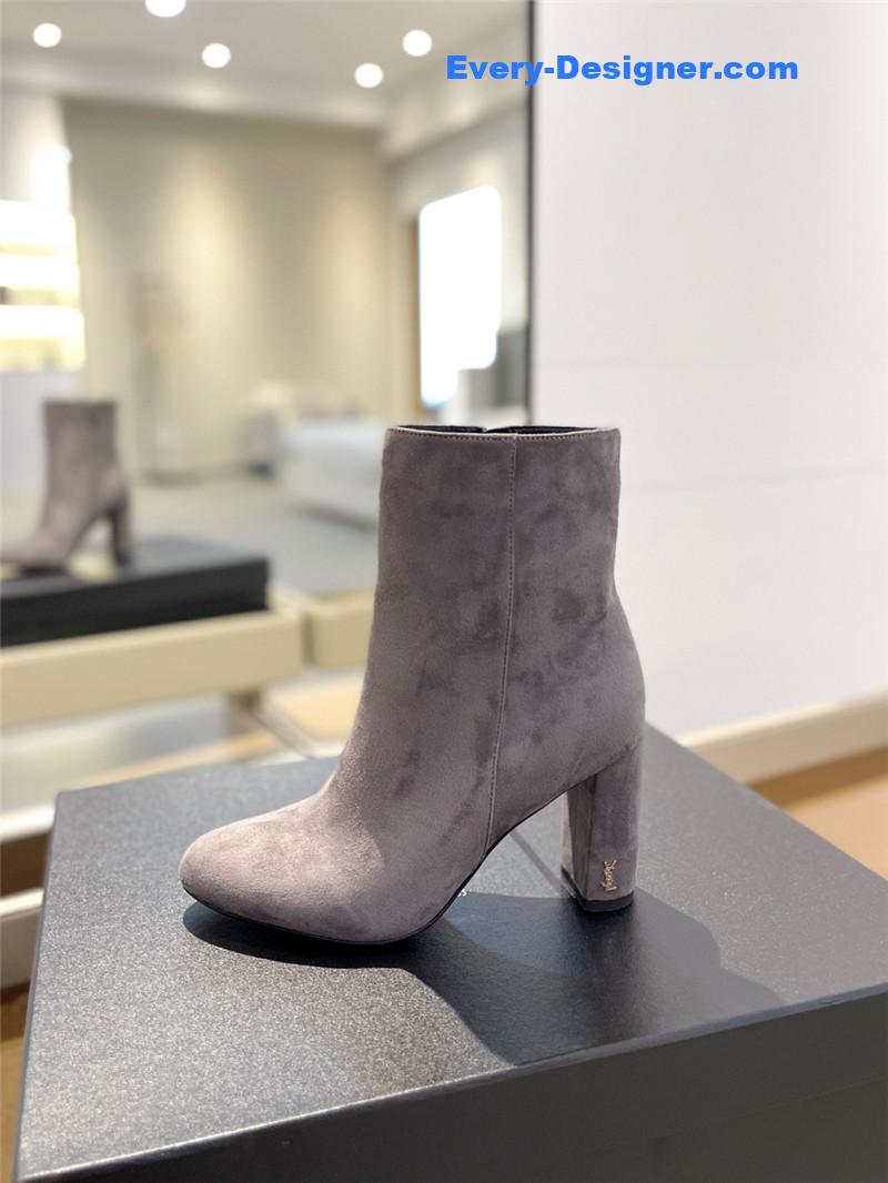 Sa1nt Lau*nt gray heel suede boots
