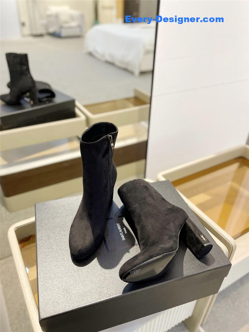 Sa1nt Lau*nt black heel suede boots