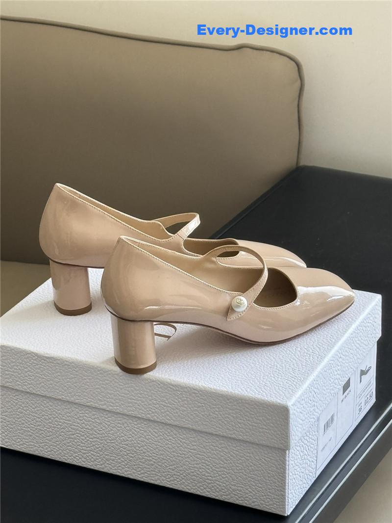 D10r small square toe mary jane shoes