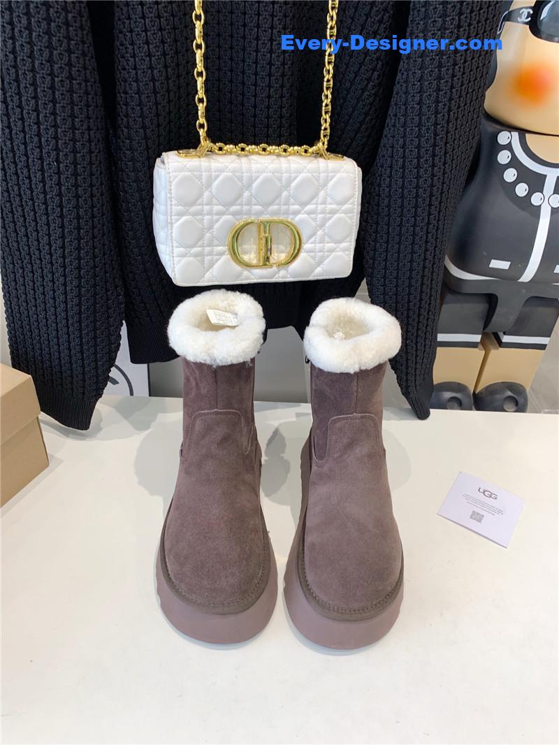 UGG Dipper Shearling Platform Boots Purple