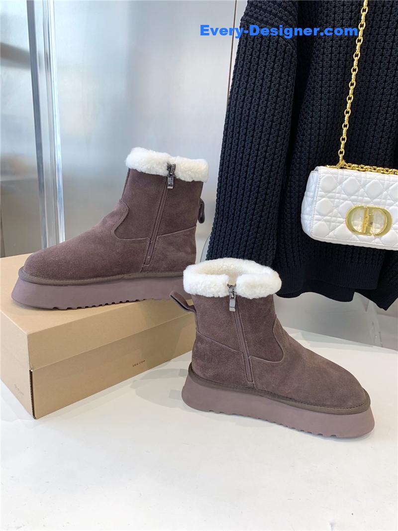 UGG Dipper Shearling Platform Boots Purple