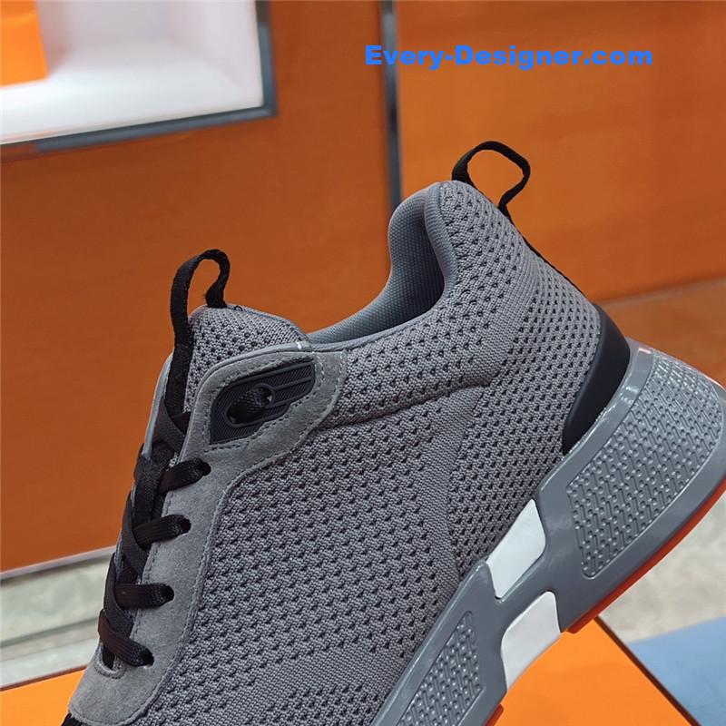 H**me5 new sneakers