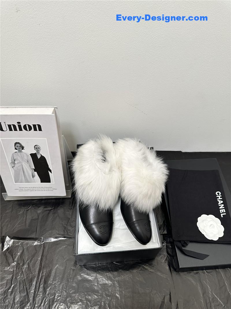 Ch**el new princess furry short boots