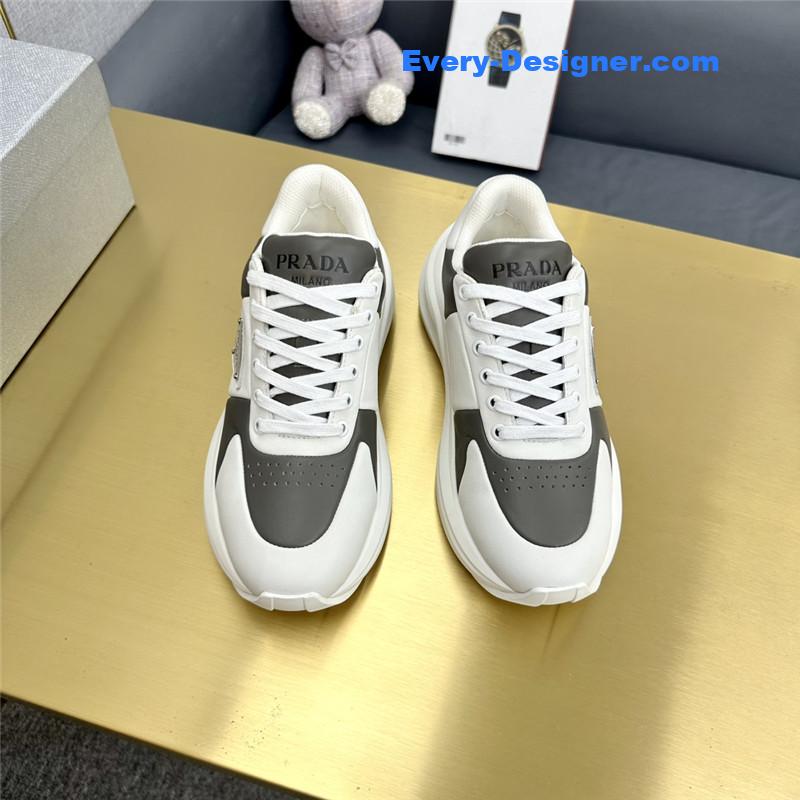 Pra*a new casual shoes