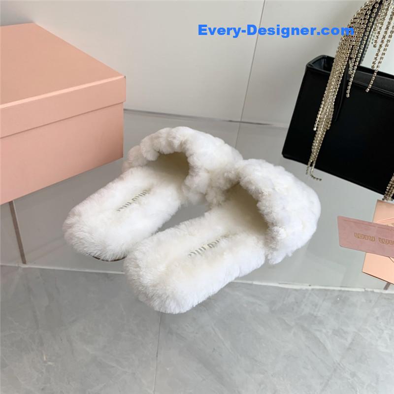 M1um1u new flat wool slippers