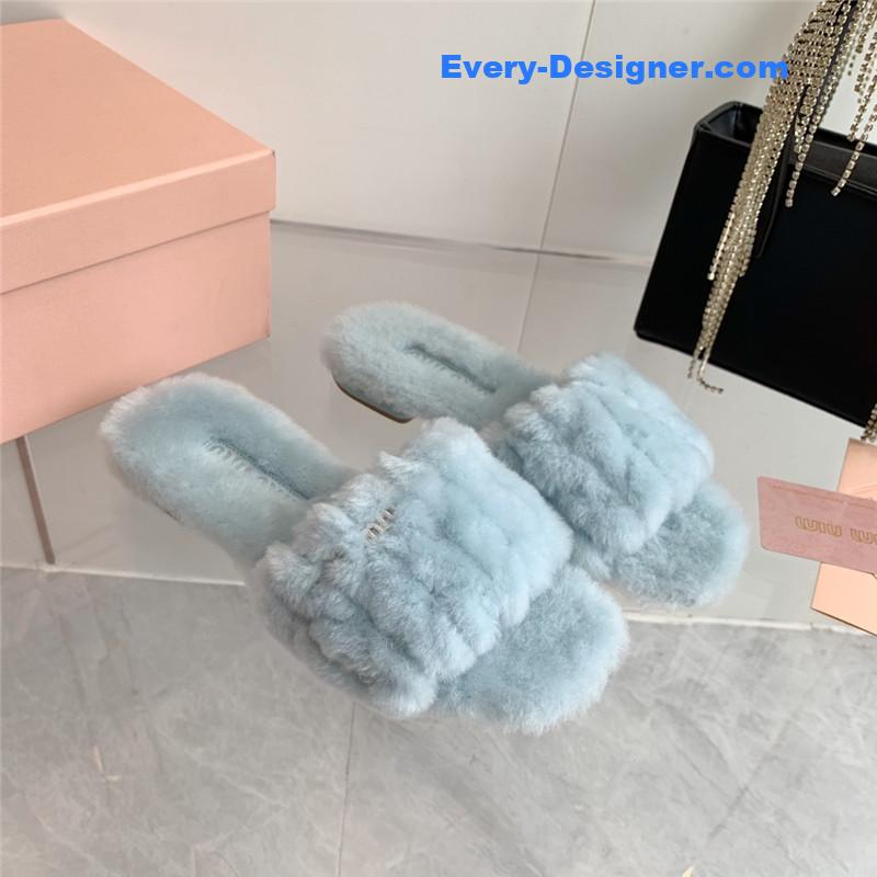M1um1u new flat wool slippers