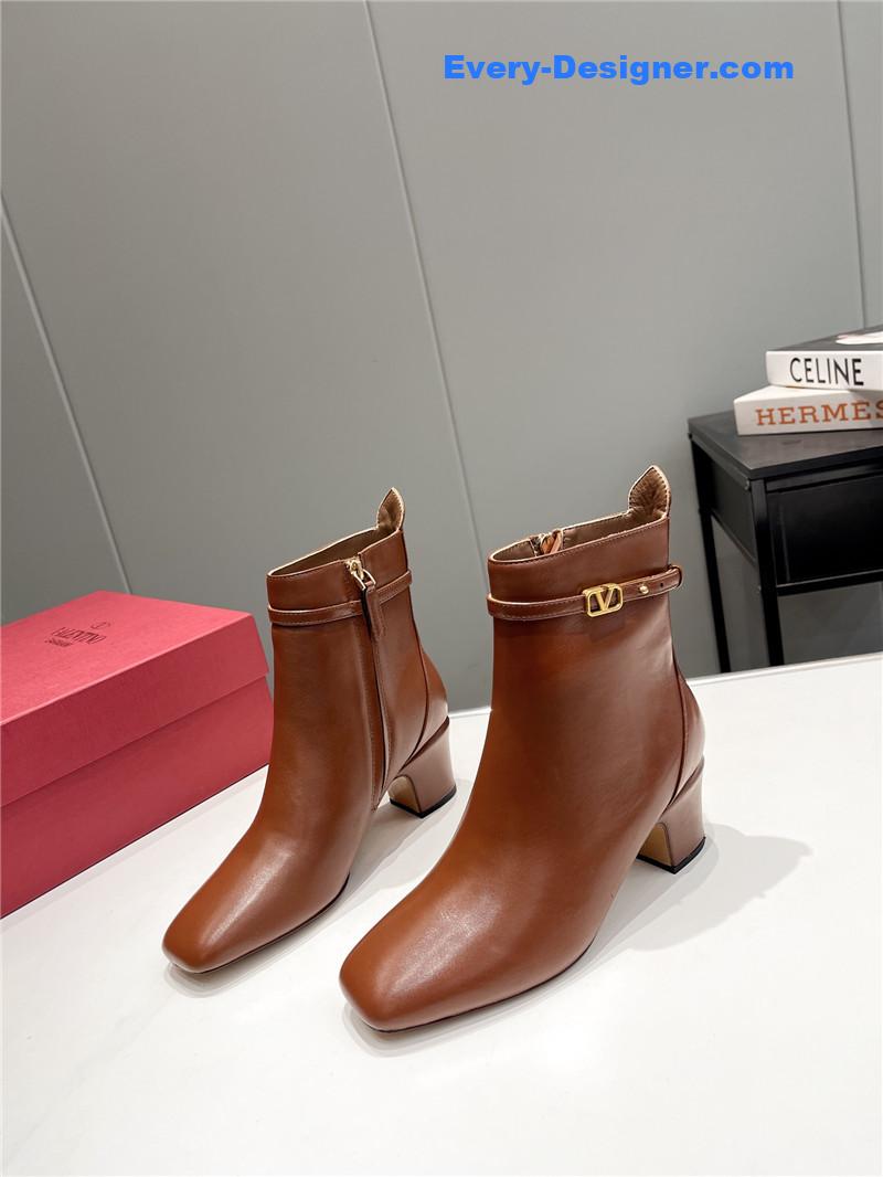 Va1e*ntin0 garavani 60mm brown leather boots