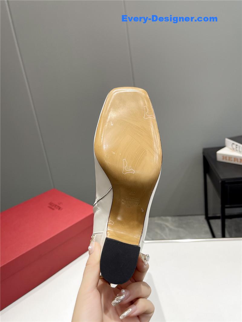 Va1e*ntin0 garavani tan-go keen high boots in brown