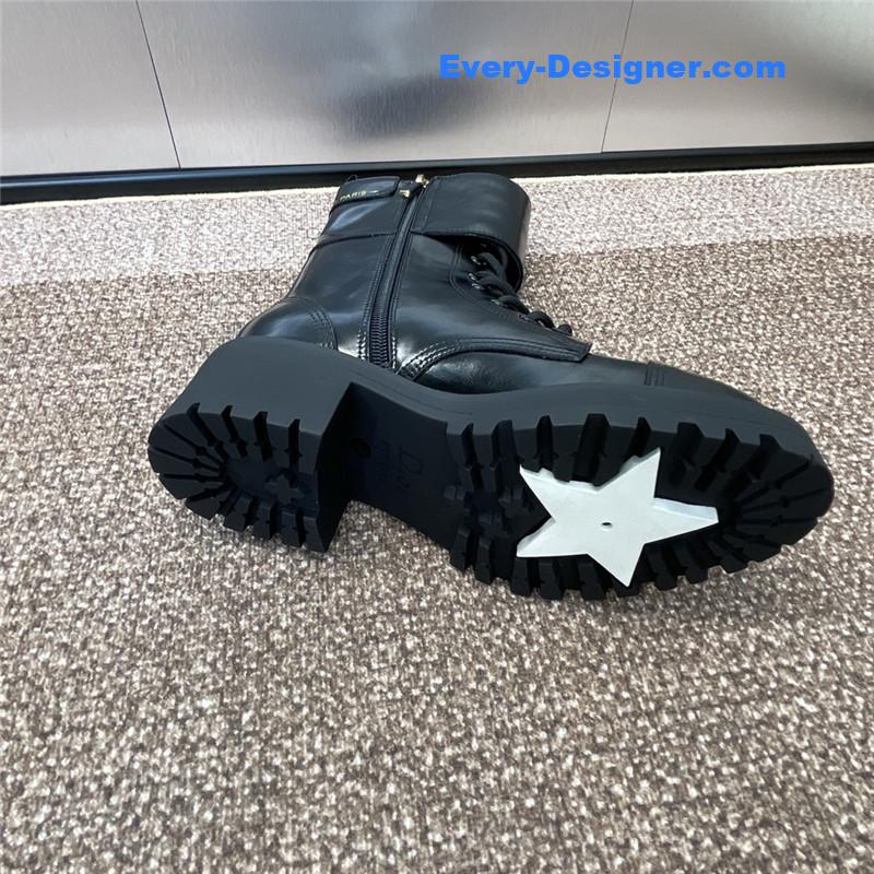 D10r d-strike ankle boots