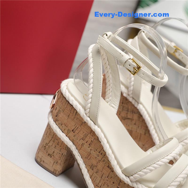 Va1e*ntin0 vlogo summerblocks wedge sandals white