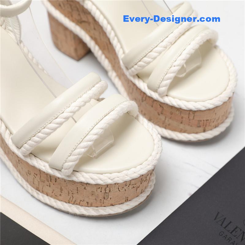Va1e*ntin0 vlogo summerblocks wedge sandals white