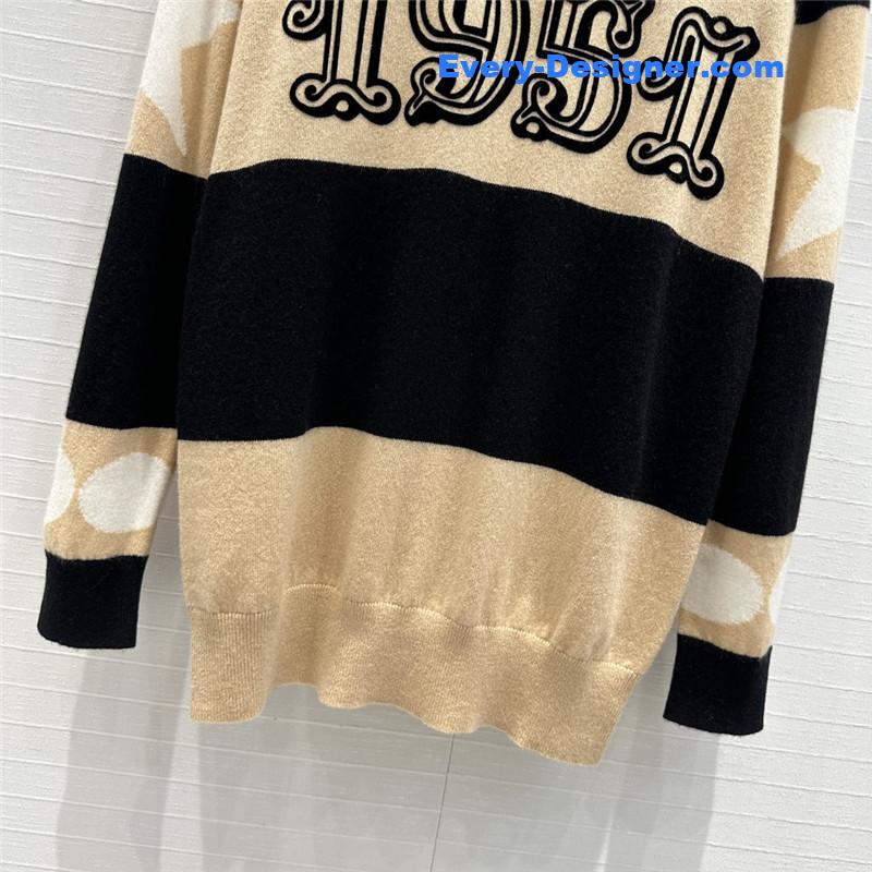 Vanitoo knitted cashmere sweater replica clothes