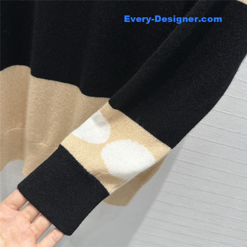 Vanitoo knitted cashmere sweater replica clothes