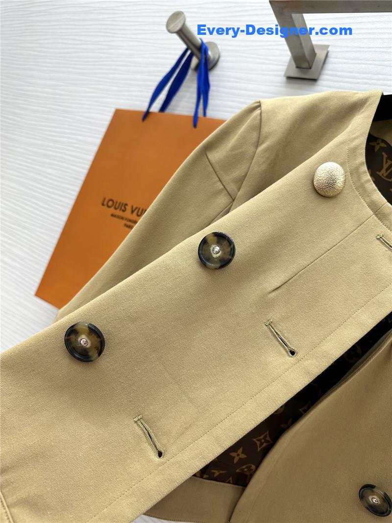 l0vis Vvtt0n lv khaki jacket replica clothing sites