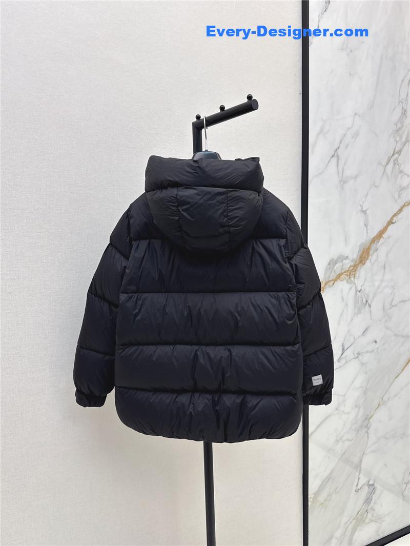 Vanitoo mid-length hooded down jacket replica clothing