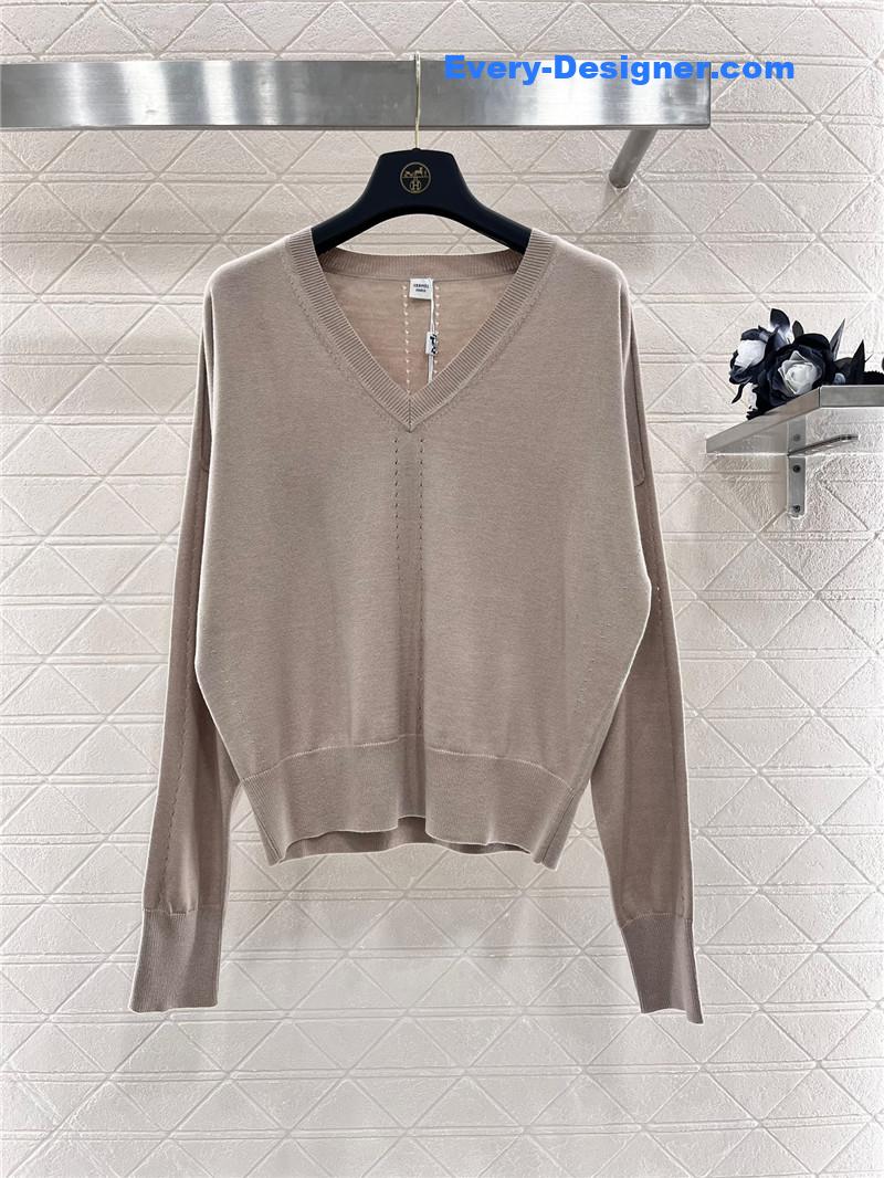 H**me5 v-neck knitted top replica clothing sites