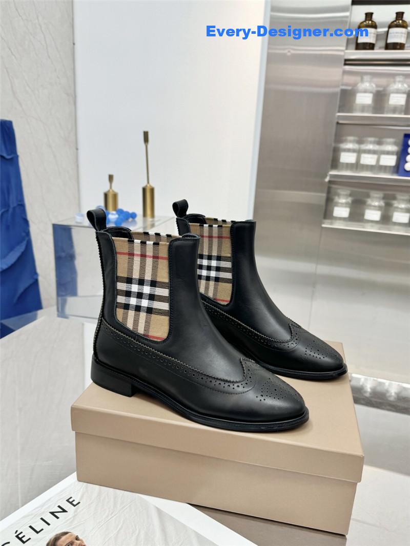 Bv*b*rry vintage check chelsea boots