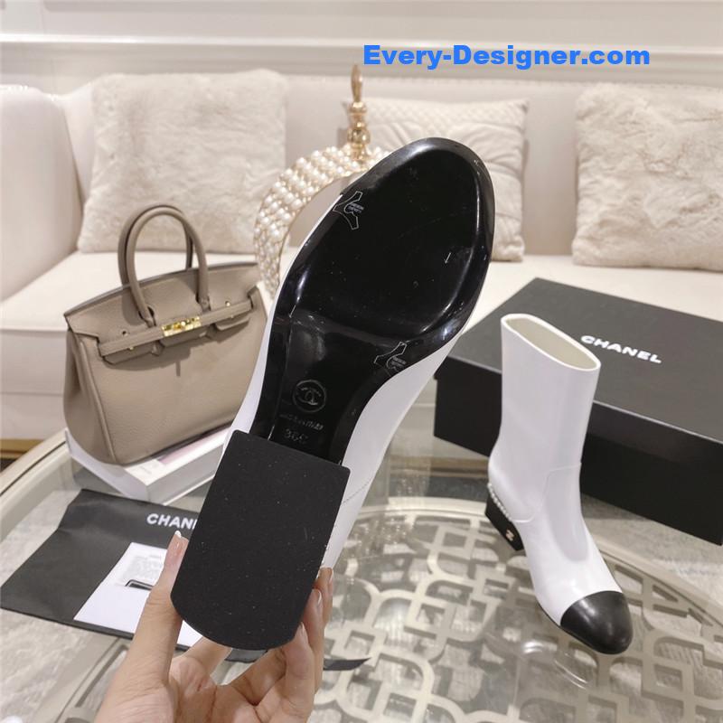 Ch**el white calfskin ankle boots