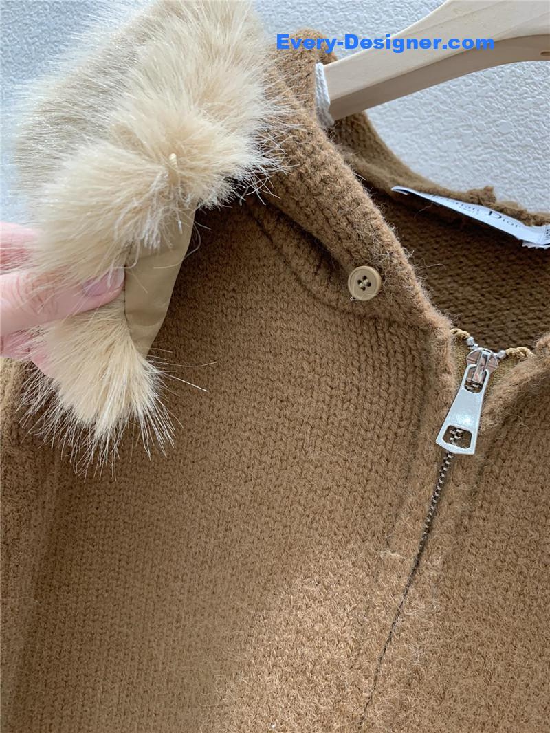D10r fur zip-up hooded cardigan brown