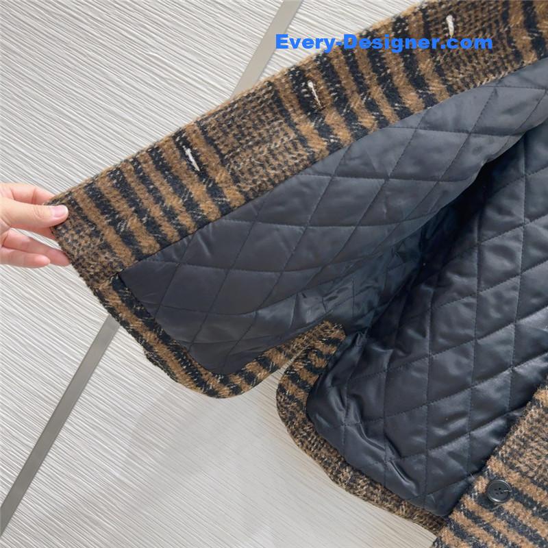 Ce1i*e new coat